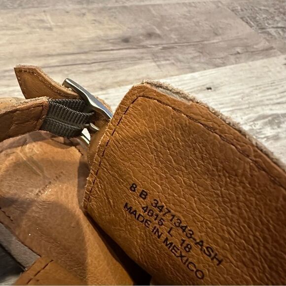 FRYE Bootie Women’s Size 8B Carolina Ash Peep Toe Suede Slingback Beige Neutral - Picture 7 of 10